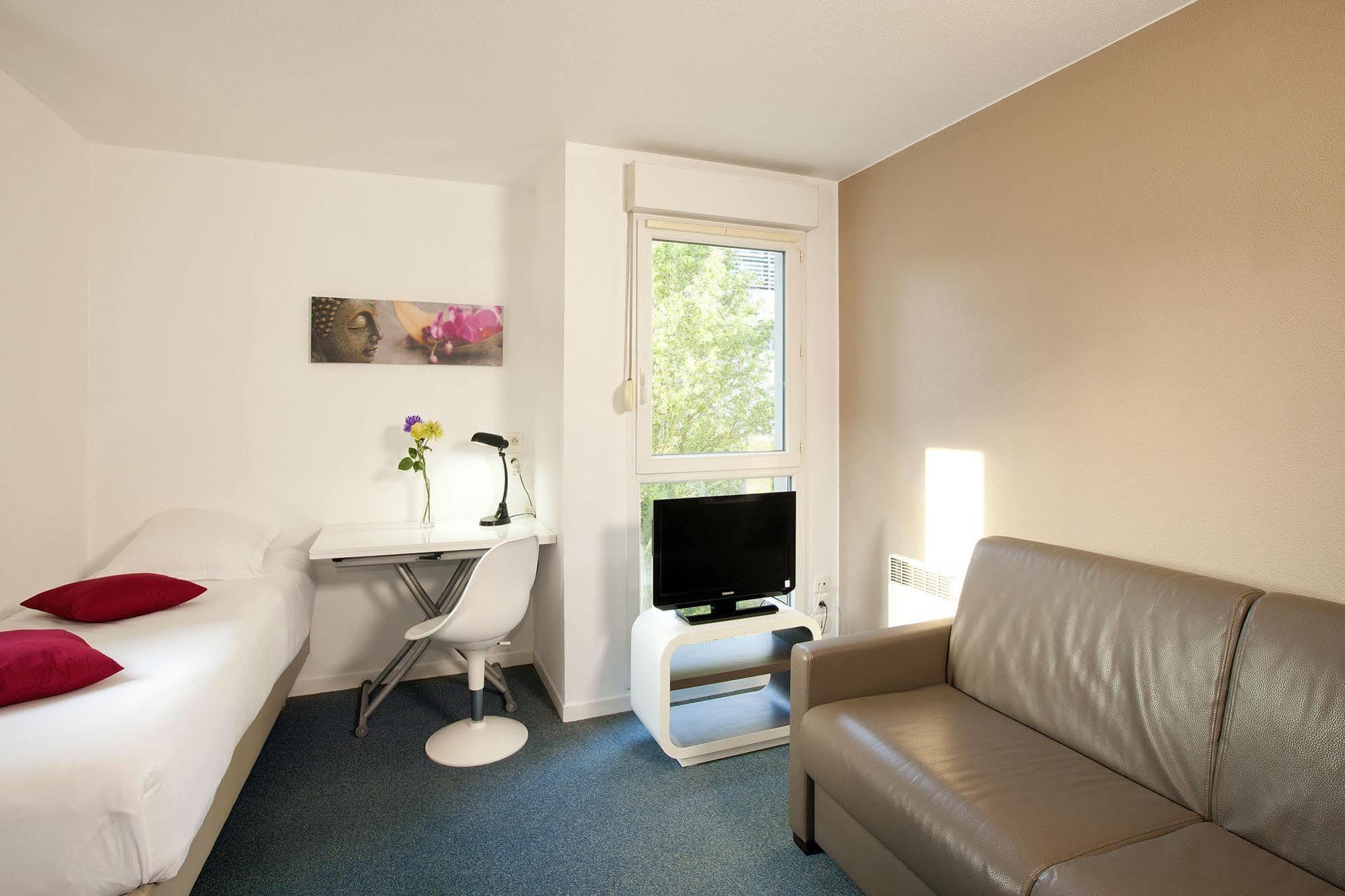 เซฌูร์ แอนด์ อัฟแฟร์ ลา โรเชล เล มินิม Aparthotel ลาโรแชล ภายนอก รูปภาพ