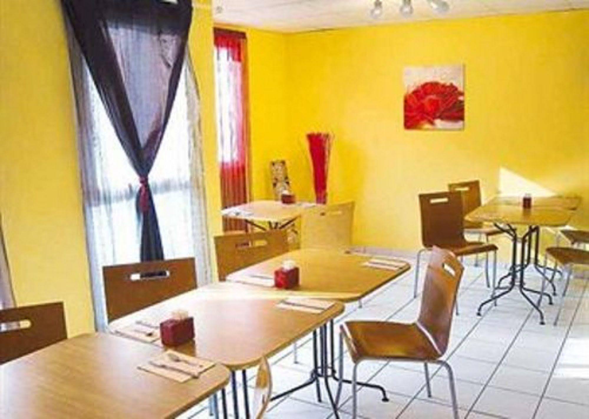 เซฌูร์ แอนด์ อัฟแฟร์ ลา โรเชล เล มินิม Aparthotel ลาโรแชล ภายนอก รูปภาพ